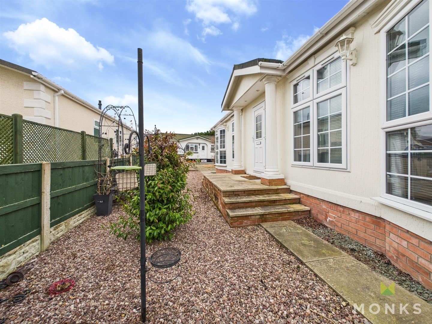 8 Brookside , Kinnerley, SY10 8EL For Sale